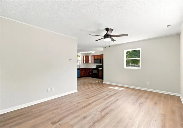 Photo 4 of Sale Pending at 2141 Normandy Ln, Kansas City, KS 66106 | MLS# 2612782 | Listing updated on 2026-09-01