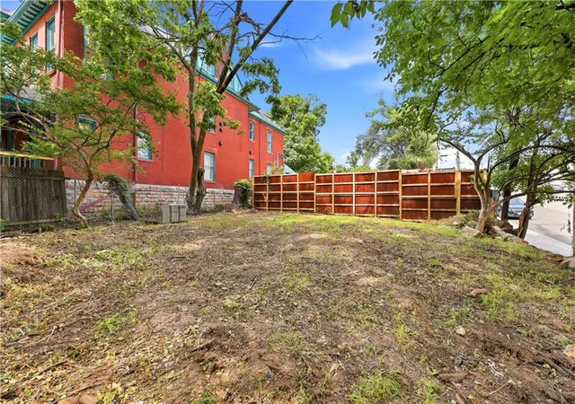 1st image of 1700 Jefferson St, Kansas City, MO 64108 | MLS# 2612785