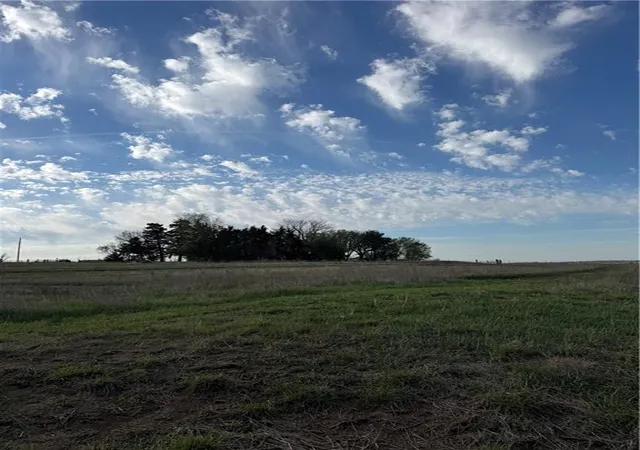 Homes for sale in Burlington, KS | 1270 Shetland Rd, Burlington, KS 66839 | MLS# 2612796
