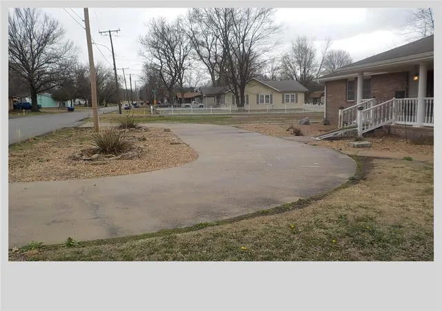 4th image of 603 Cheyenne St, Coffeyville, KS 67337 | MLS# 2612943