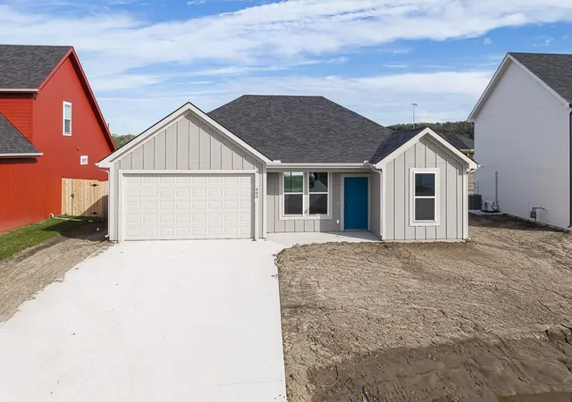 Photo 1 of Single family home for sale at 903 2nd Street, Perry, KS 66073 | MLS# 2612987 | Listing updated on 2026-10-21