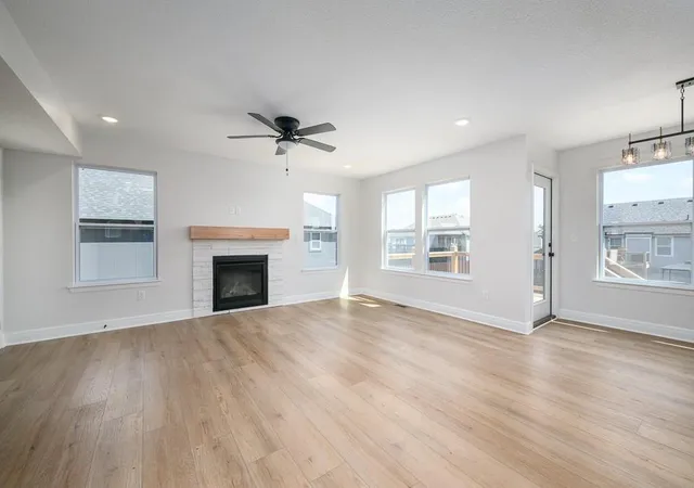 Photo 3 of Single family home for sale at 1013 2nd Street, Perry, KS 66073 | MLS# 2613008 | Listing updated on 2026-10-18