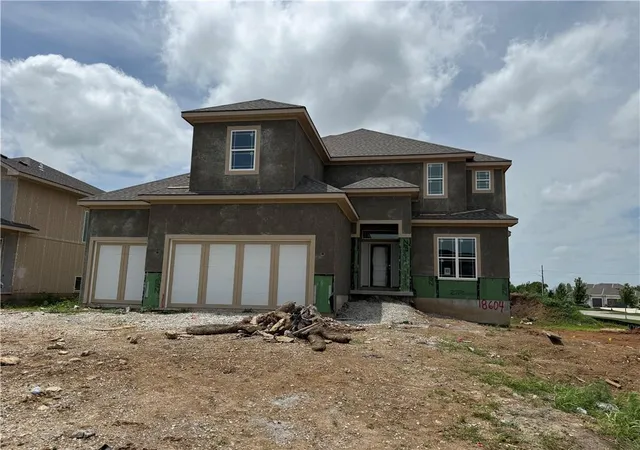4th image of 18604 Mohawk Ln, Stilwell, KS 66085 | MLS# 2613011