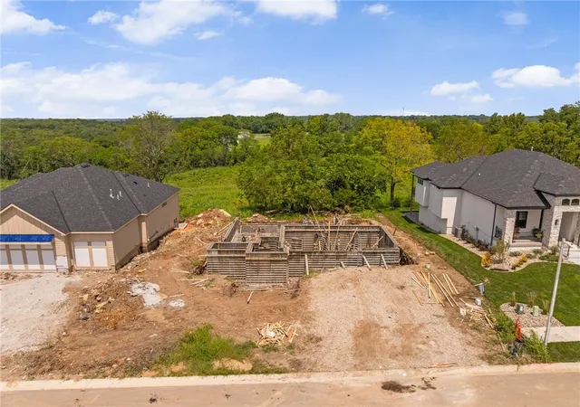 1st image of 25150 W 141st St, Olathe, KS 66061 | MLS# 2613111