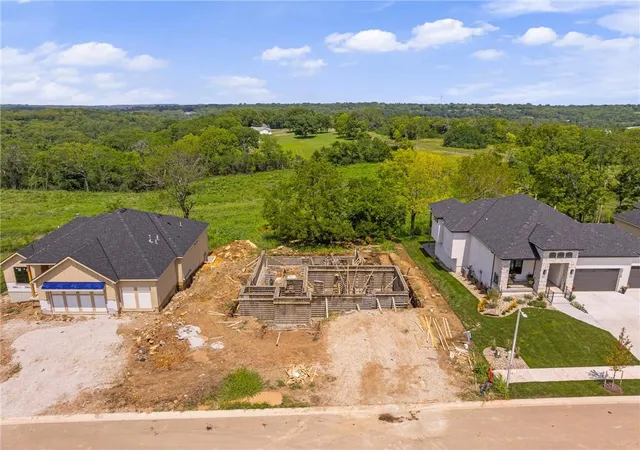 2nd image of 25150 W 141st St, Olathe, KS 66061 | MLS# 2613111