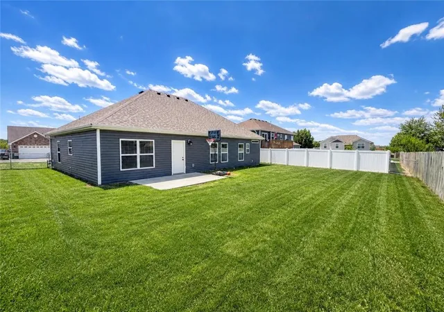 Homes for sale in Knob Noster, MO | 1700 W 6th Street Ter, Knob Noster, MO 65336 | MLS# 2613127