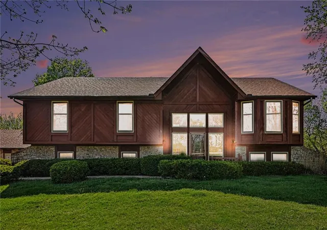 Photo 3 of Single family home for sale at 15800 Rule Ln, Smithville, MO 64089 | MLS# 2613300 | Listing updated on 2026-07-01