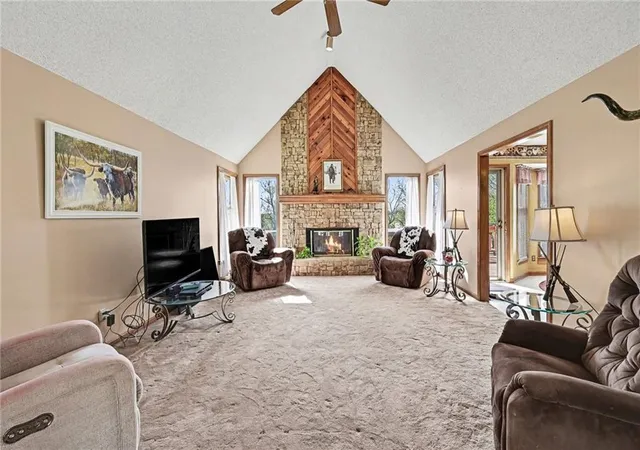 Photo 4 of Single family home for sale at 15800 Rule Ln, Smithville, MO 64089 | MLS# 2613300 | Listing updated on 2026-10-09