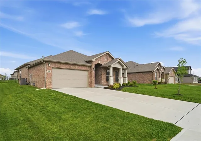 Homes for sale in Lenexa, KS | 22662 W 89Th St, Lenexa, KS 66227 | MLS# 2613361