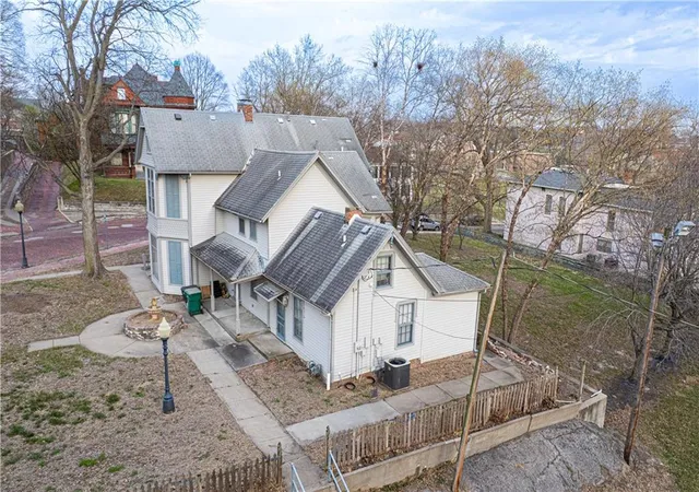 5th image of 610 N 8Th St, St Joseph, MO 64501 | MLS# 2613372