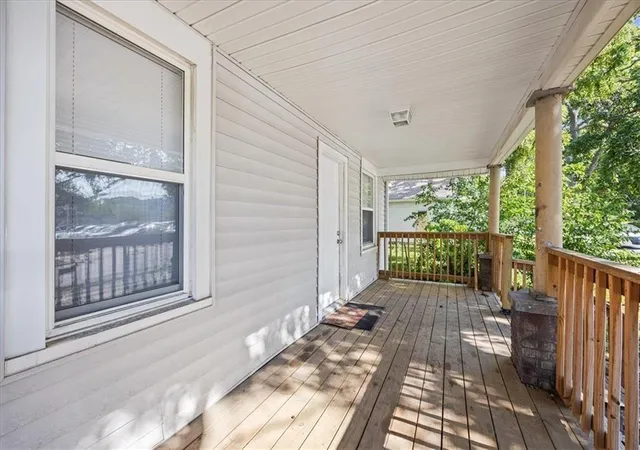 3rd image of 1116 S Woodland Ave, Independence, MO 64050 | MLS# 2613381