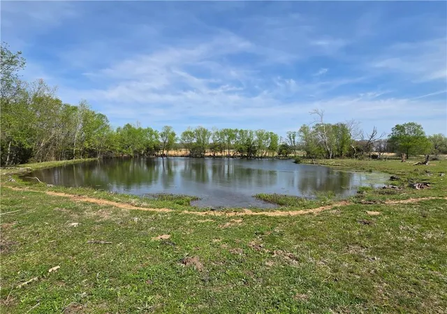 Homes for sale in El Dorado Springs, MO | 9676 S 501 Rd, El Dorado Springs, MO 64744 | MLS# 2613449