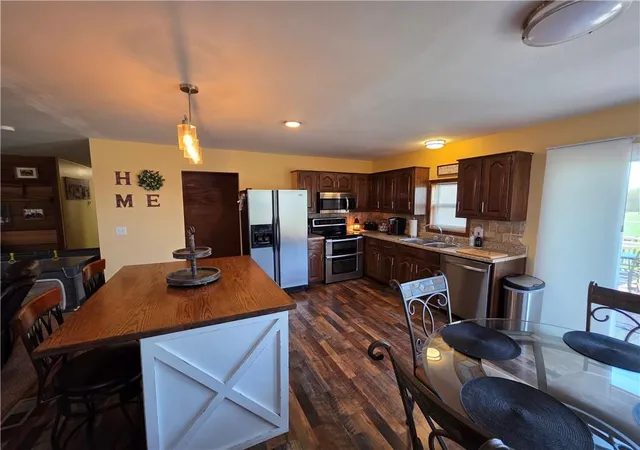 Homes for sale in El Dorado Springs, MO | 9676 S 501 Rd, El Dorado Springs, MO 64744 | MLS# 2613449