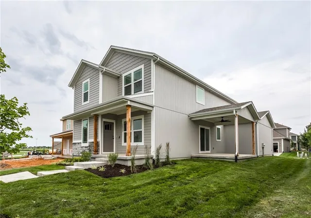 Photo 1 of Single family home for sale at 16827 W 164th Terrace, Olathe, KS 66062 | MLS# 2613487 | Listing updated on 2026-09-12