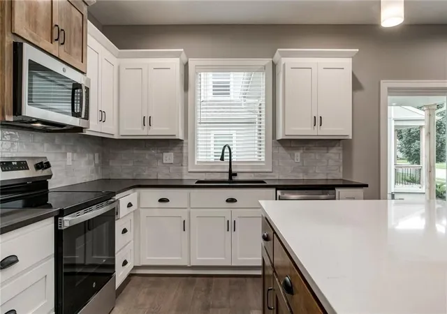 Photo 3 of Single family home for sale at 16827 W 164th Terrace, Olathe, KS 66062 | MLS# 2613487 | Listing updated on 2026-09-12