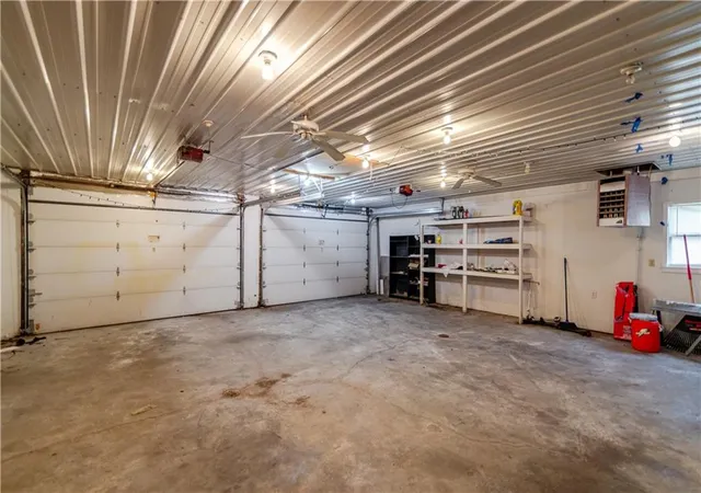52nd image of 905 Parallel St, Atchison, KS 66002 | MLS# 2613516