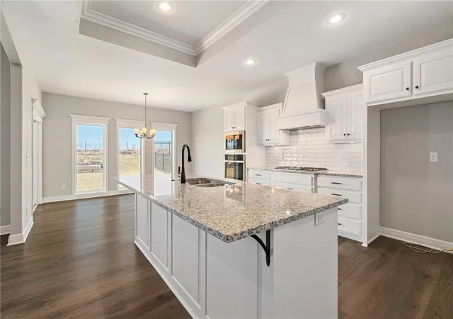 Photo 4 of Single family home for sale at 6926 NE 102nd Street, Kansas City, MO 64156 | MLS# 2613555 | Listing updated on 2026-08-28