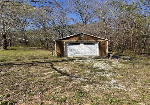 Homes for sale in El Dorado Springs, MO | 92 5 S 82 Hwy, El Dorado Springs, MO 64744 | MLS# 2613557