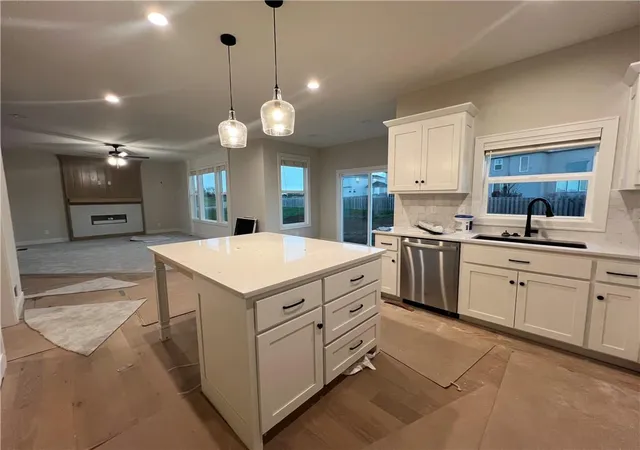 Photo 3 of Sale Pending at 28407 W 161st Street, Gardner, KS 66030 | MLS# 2613647 | Listing updated on 2026-09-24