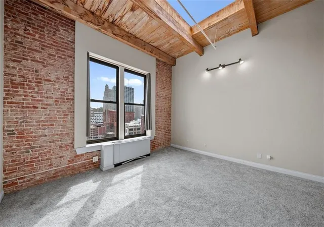 Photo 4 of Condo for sale at 308 W 8th Street #712, Kansas City, MO 64105 | MLS# 2613657 | Listing updated on 2026-09-04
