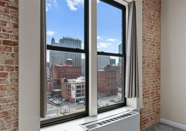 Photo 5 of Condo for sale at 308 W 8th Street #712, Kansas City, MO 64105 | MLS# 2613657 | Listing updated on 2026-09-04