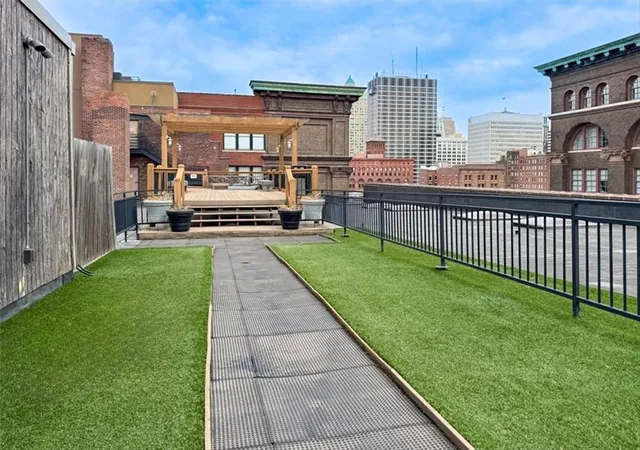 Homes for sale in Kansas City, MO | 308 W 8Th St #712, Kansas City, MO 64105 | MLS# 2613657