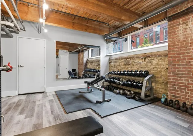 Listing Photo 2 - Condo for sale in building located at 308 W 8th St, Kansas City, MO 64105 - Unit #712