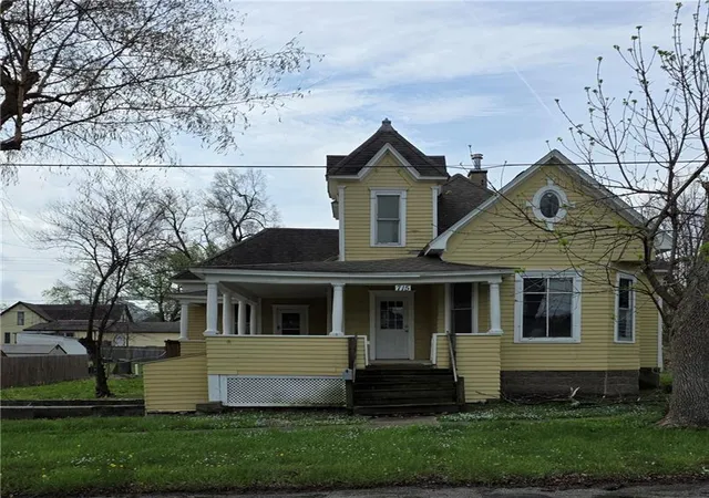 Photo 1 of Single family home for sale at 715 W 4th Street, Cameron, MO 64429 | MLS# 2613718 | Listing updated on 2026-09-22
