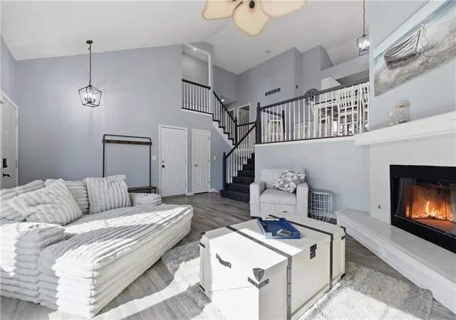 3rd image of 1624 Se 11Th St, Lees Summit, MO 64081 | MLS# 2613787