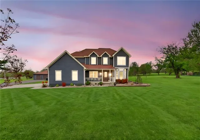 1st image of 905 Florence Ave, Raymore, MO 64083 | MLS# 2613806