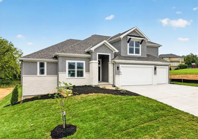 Photo 1 of Single family home for sale at 7016 N Beaman Ave, Kansas City, MO 64151 | MLS# 2613832 | Listing updated on 2026-10-04