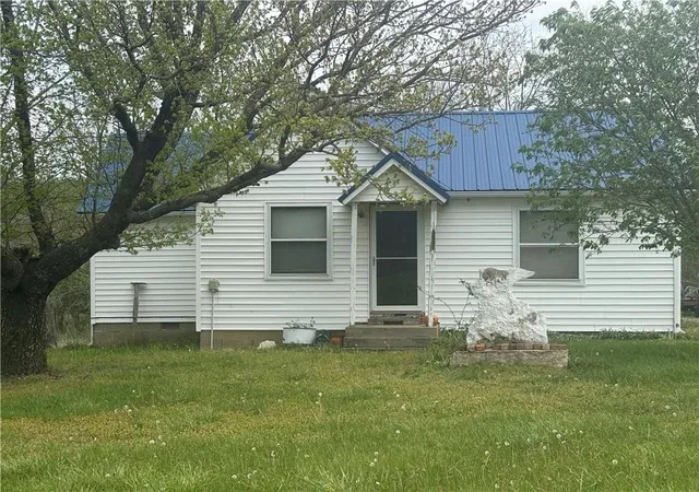 2nd image of 13371 Ks Hwy 7 Hwy, Mound City, KS 66056 | MLS# 2613849
