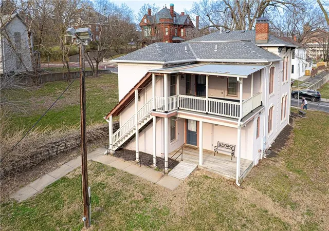 41st image of 528 8th St, St Joseph, MO 64501 | MLS# 2613928