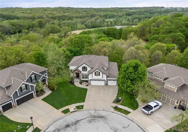 4th image of 15190 N Cherry Ct, Kansas City, MO 64152 | MLS# 2613988
