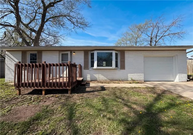Photo 1 of Single family home for sale at 410 B St, Belton, MO 64012 | MLS# 2613997 | Listing updated on 2026-09-24