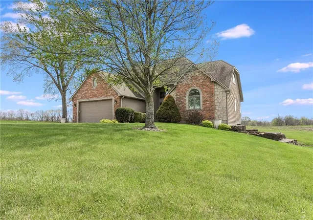 Photo 2 of Sale Pending at 7306 Golden Belt Rd, Odessa, MO 64076 | MLS# 2614078 | Listing updated on 2026-09-30