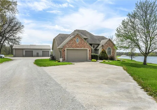 Photo 3 of Sale Pending at 7306 Golden Belt Rd, Odessa, MO 64076 | MLS# 2614078 | Listing updated on 2026-09-30