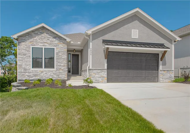 Photo 2 of Single family home for sale at 4830 Nw Huonker Ct, Riverside, MO 64150 | MLS# 2614089 | Listing updated on 2026-07-22