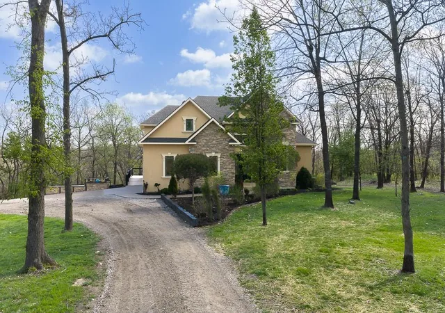 Homes for sale in Tonganoxie, KS | 25080 State Ave, Tonganoxie, KS 66086 | MLS# 2614111