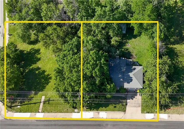 1st image of 6760 W 151st St, Overland Park, KS 66223 | MLS# 2614183