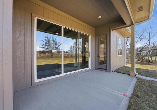 15th image of 1835 Woodward Cir, Raymore, MO 64083 | MLS# 2614208