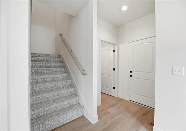 3rd image of 223 Nw Orchard Ct, Lees Summit, MO 64063 | MLS# 2614263