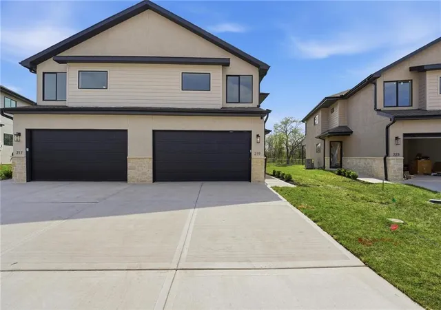 5th image of 225 Nw Orchard Ct, Lees Summit, MO 64063 | MLS# 2614267