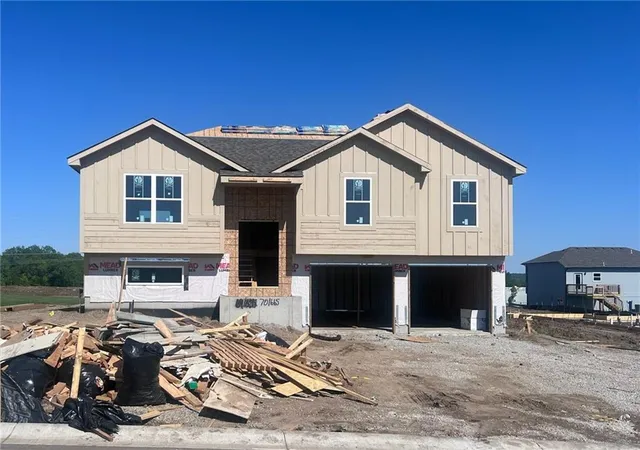 1st image of 665 S Ranson Pl, Independence, MO 64056 | MLS# 2614268