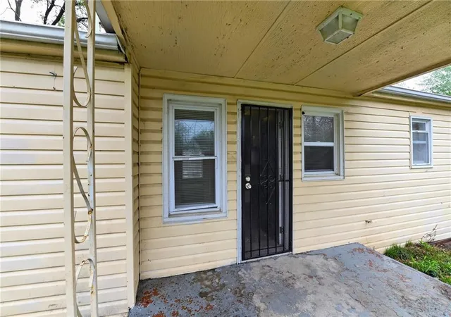 3rd image of 7413 E 56Th Ter, Kansas City, MO 64129 | MLS# 2614273
