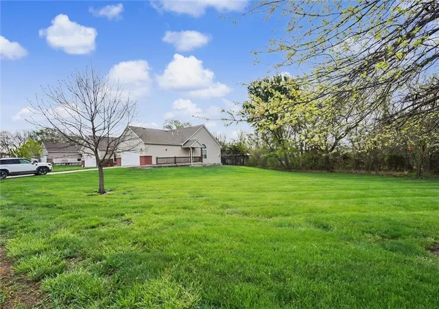 Homes for sale in Baldwin City, KS | 204 Crimson Ave, Baldwin City, KS 66006 | MLS# 2614340