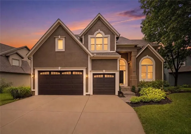 2nd image of 11911 Noland St, Overland Park, KS 66213 | MLS# 2614494