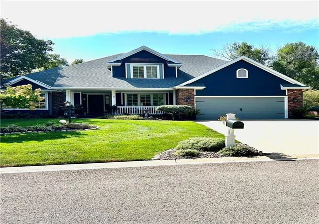 Photo 1 of Single family home for sale at 2 Chadwick Ln, Country Club, MO 64505 | MLS# 2614542 | Listing updated on 2026-08-28