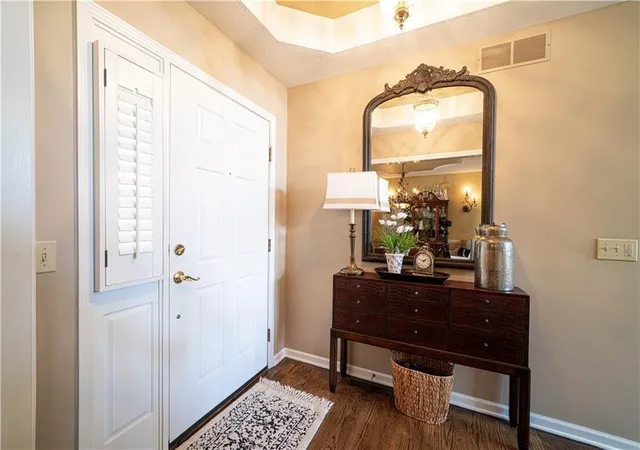 Photo 5 of Single family home for sale at 2 Chadwick Ln, Country Club, MO 64505 | MLS# 2614542 | Listing updated on 2026-08-28