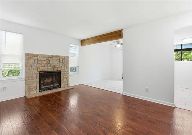 3rd image of 1906 Lawrence Ct, Kansas City, KS 66103 | MLS# 2614573